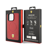 Ferrari Carbon Hard Case Metal Logo with MagSafe for iphone 15 Pro 6.1" Red - FEHMP15LPTER